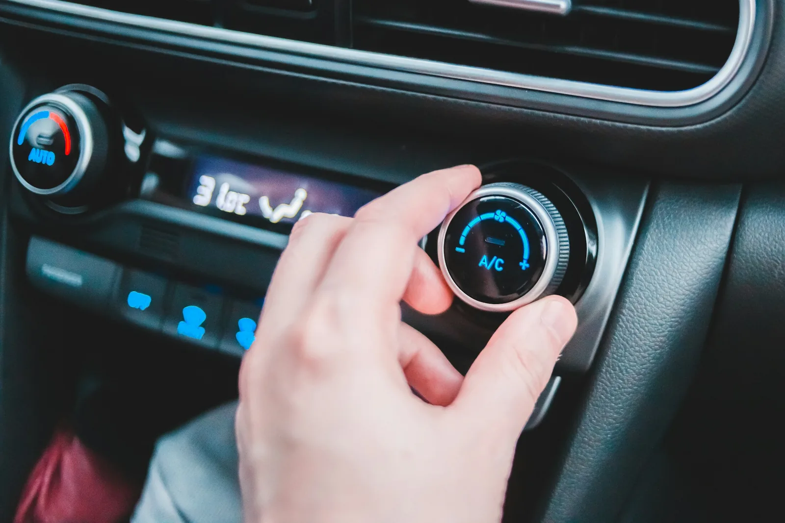 Airco-bediening op het dashboard